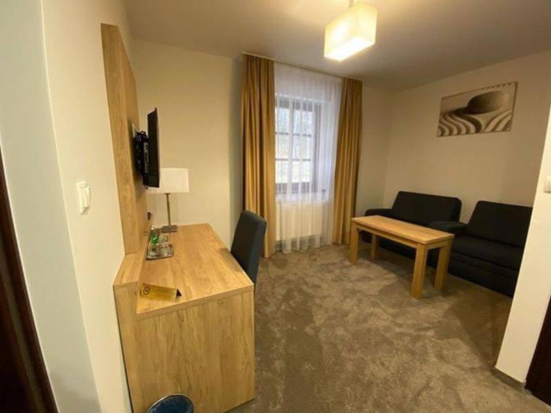 Hotel I Gospoda Pod Kamieniem Ліпниця-Мурована Екстер'єр фото